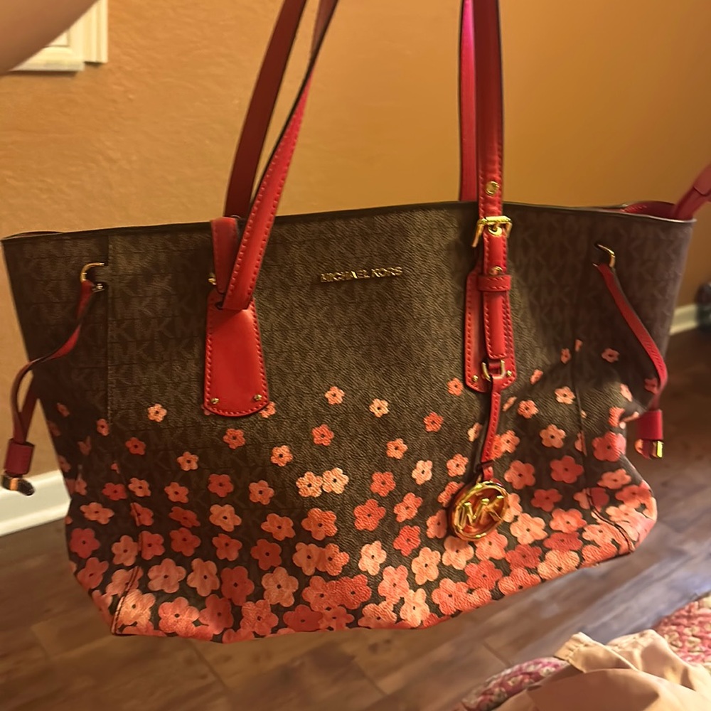 Michael kors floral purse like new